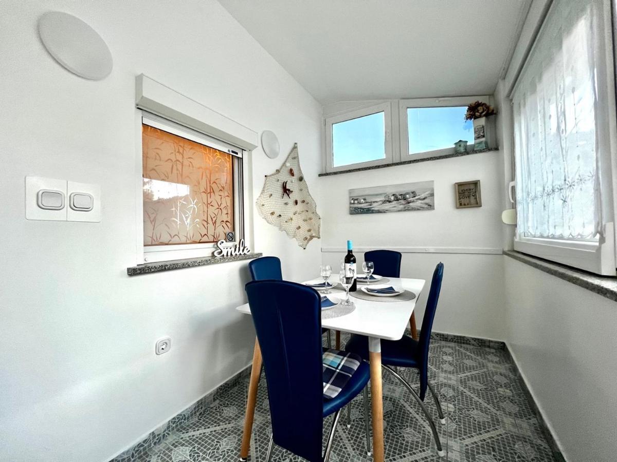 Apartman Dino Fazana Exterior photo