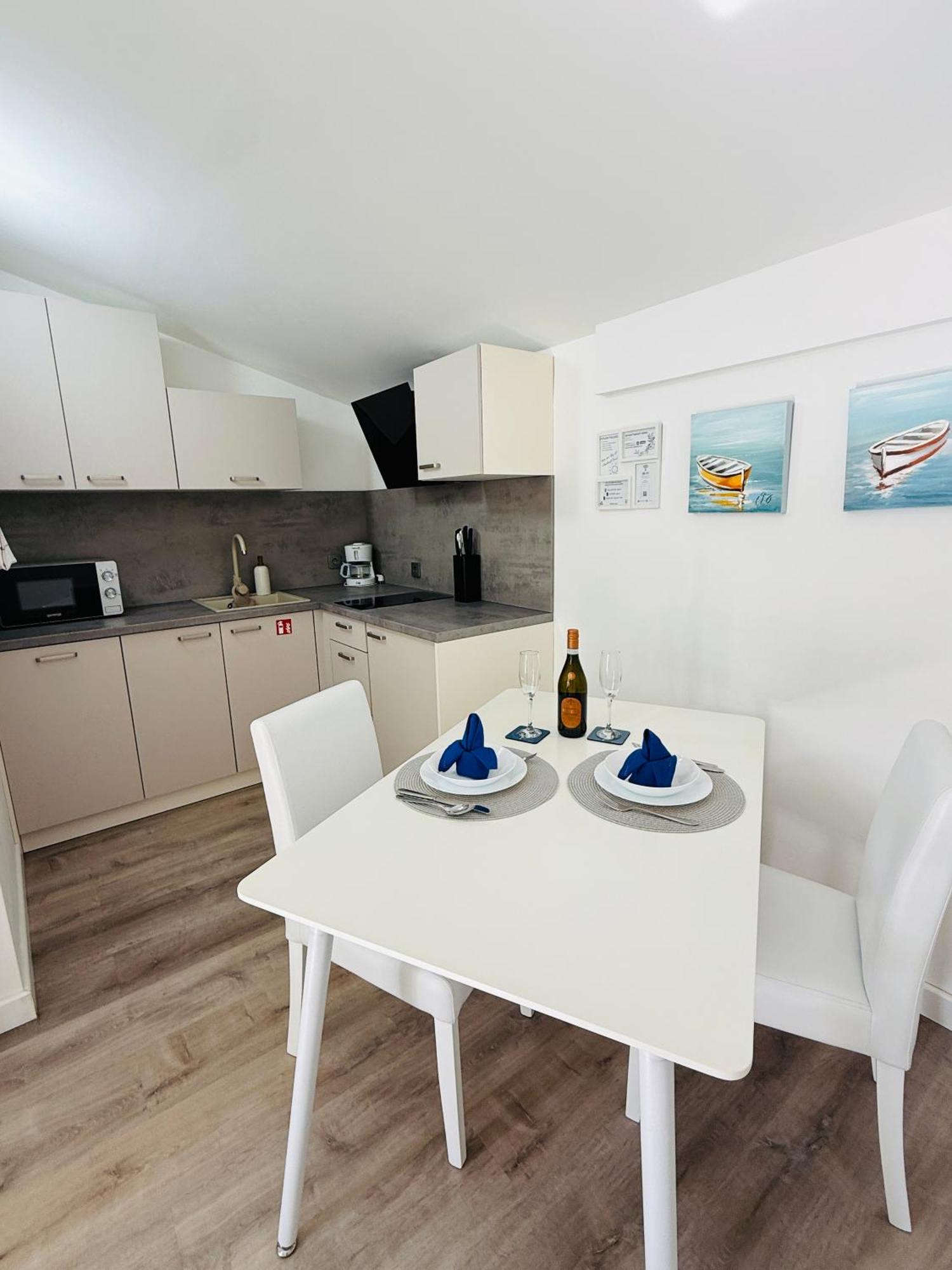 Apartman Dino Fazana Exterior photo